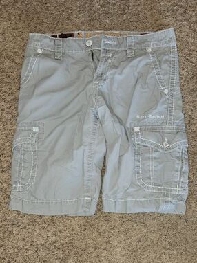 Rock Revival Men’s Light Gray Cargo Shorts with Contrast Stitching